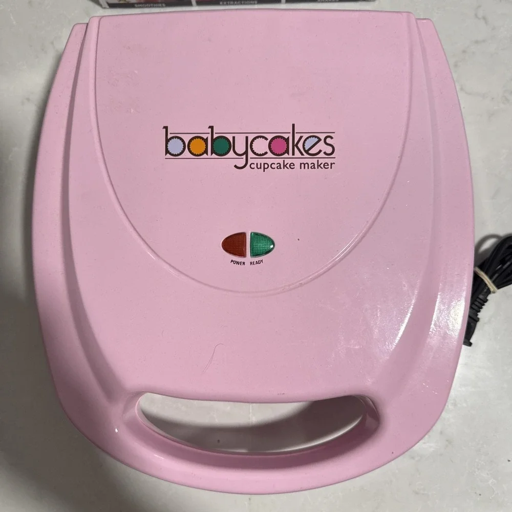 Babycakes 12 Full Size Cupcake Maker, Pink, Nonstick automatic Birthday holidays